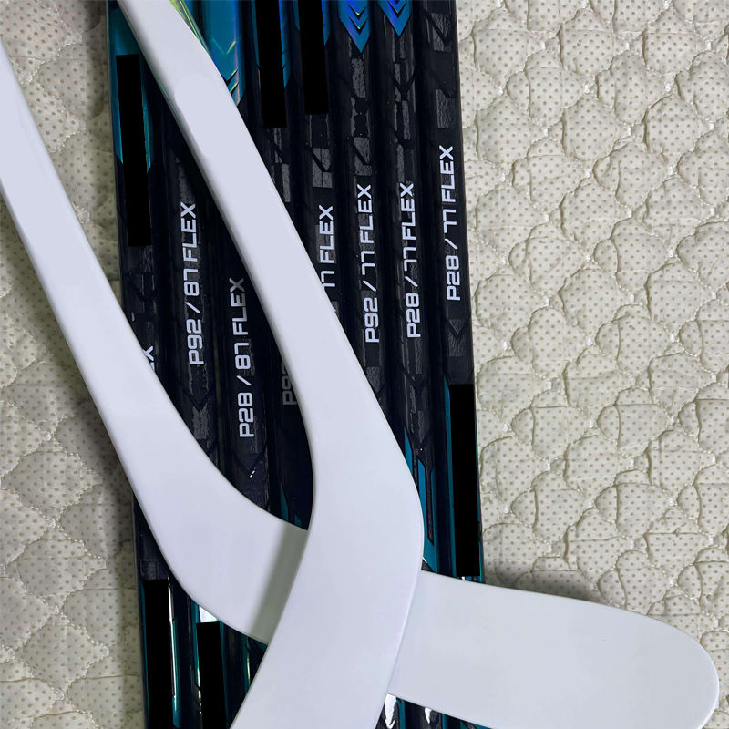 High-quality Carbon Fiber Ice Hockey Sticks-Customizable Logo & Personalization for Competition Use Excellent Quality