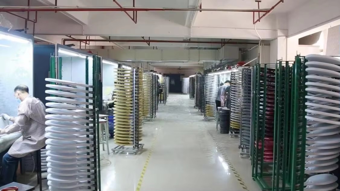 Production of board-type rackets orders
