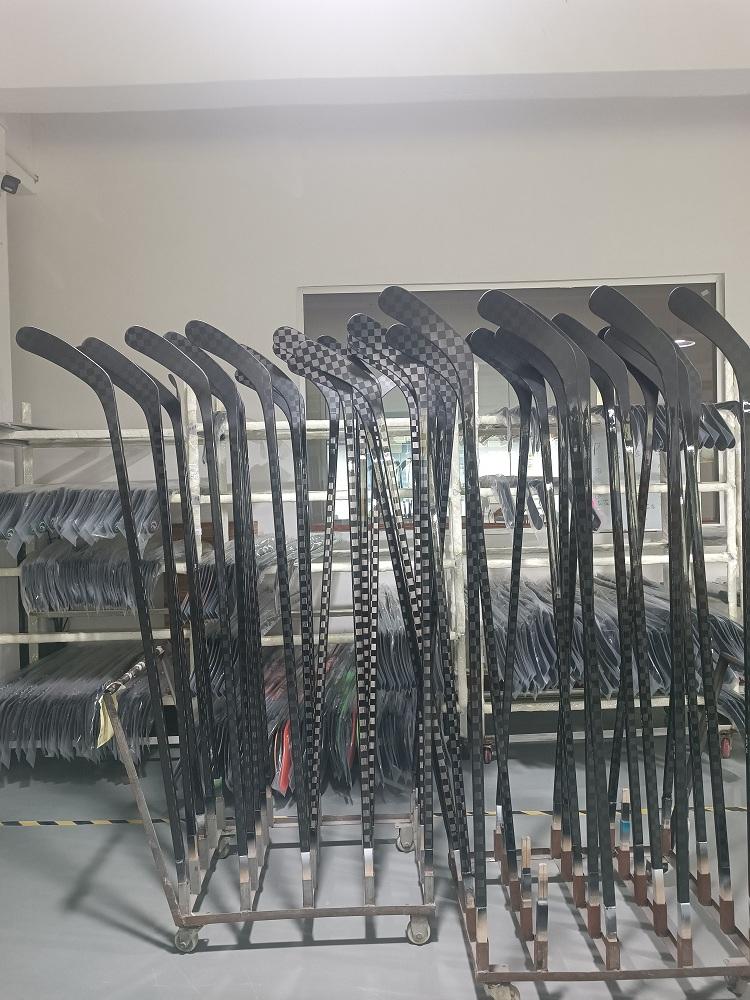 P92 P28 P88 Curve Carbon Fiber Hockey Stick All Flex 65-105 Pro Stock Senior Composite OEM Service